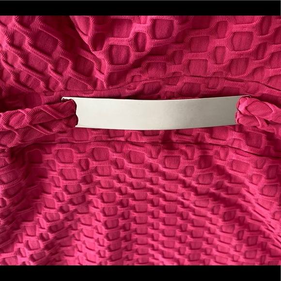 Very stylish and comfortable Bebe top - Picture 4 of 6